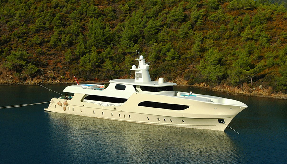 Vetro yacht, Lurssen