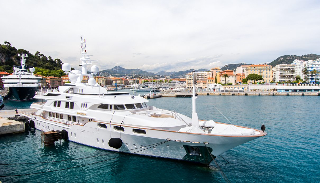 Dumb Luck yacht, Benetti