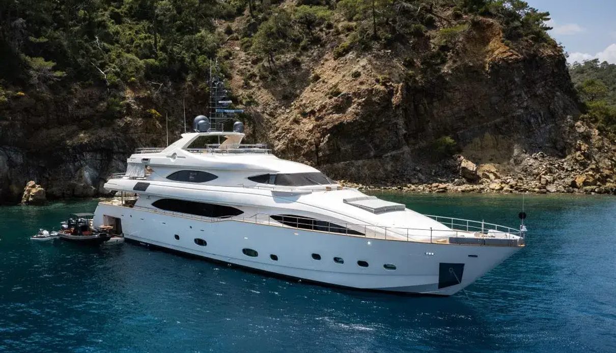 Ariela yacht, CRN Yachts