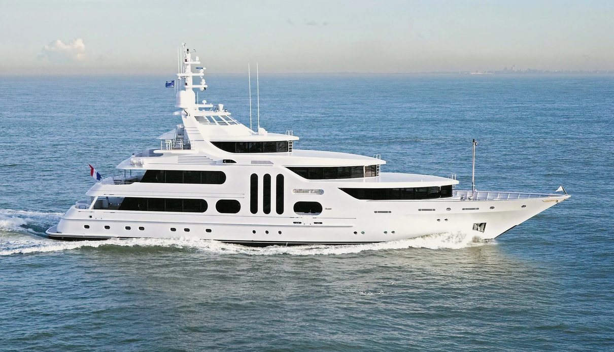 Acta yacht, Feadship