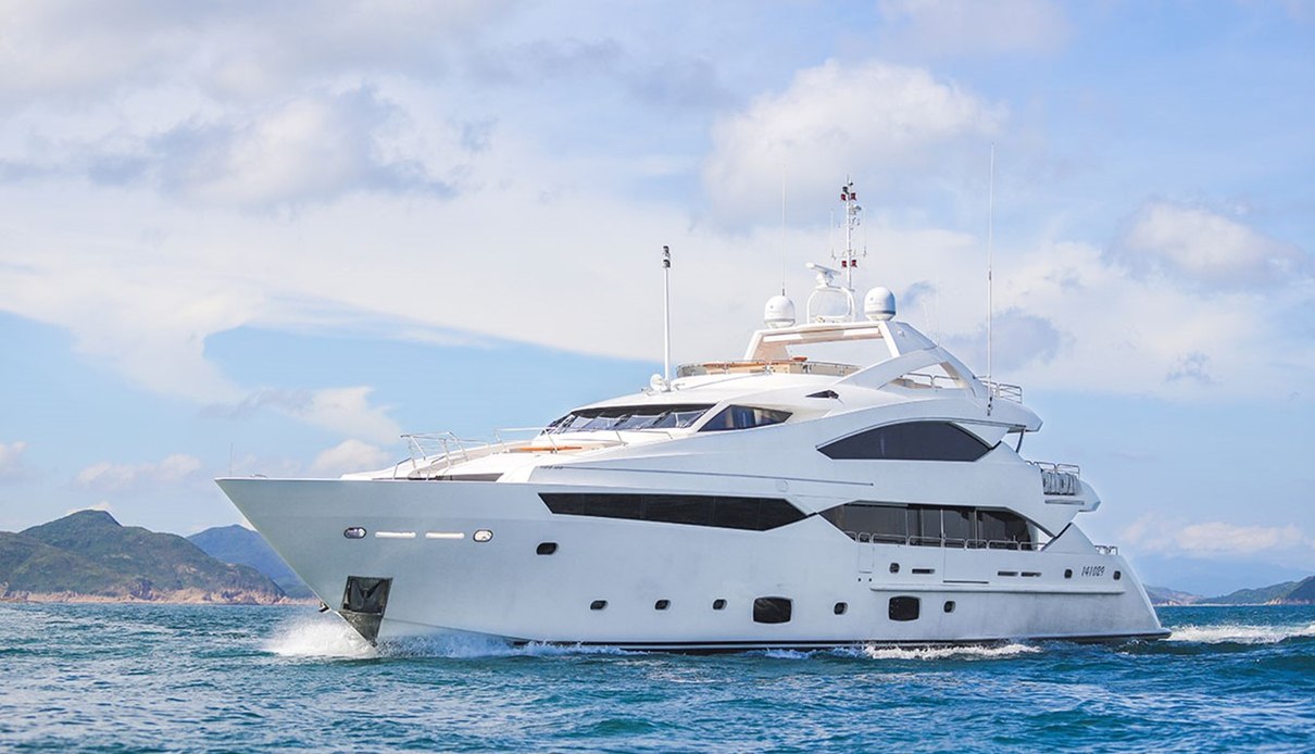 The Dogs yacht, Sunseeker