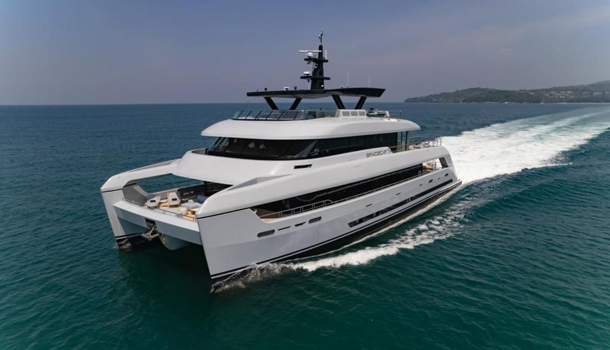 Infinite Cat yacht, SilverYachts