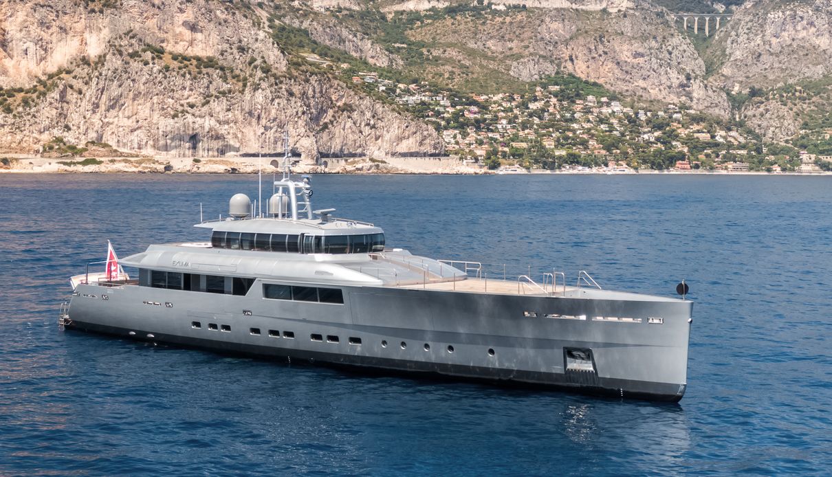 Falco Moscata yacht, Perini Navi