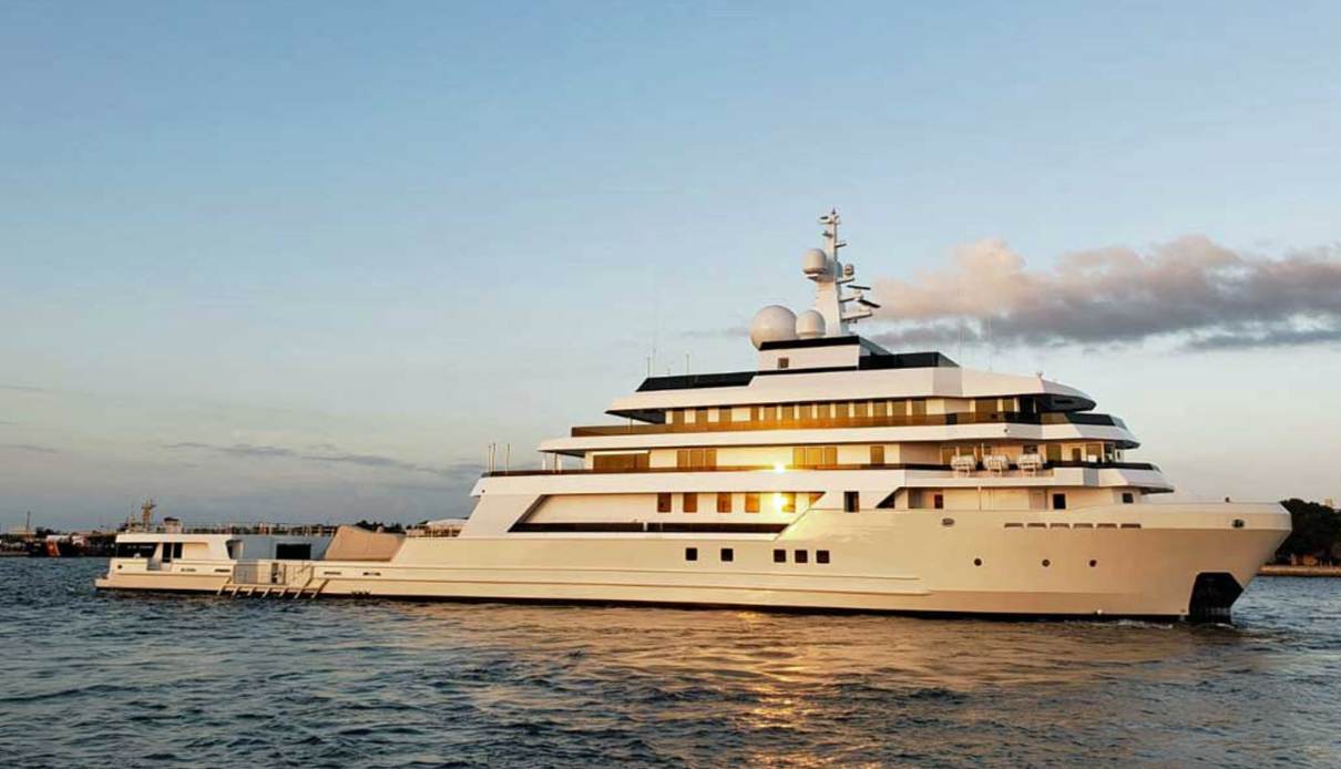 Gem 10 yacht, Swiftships