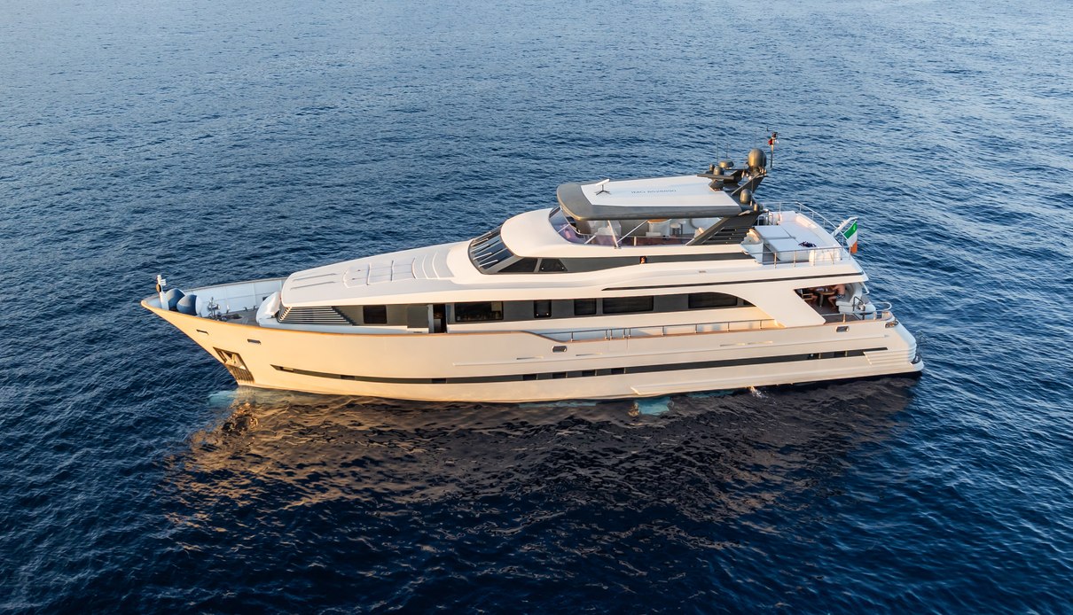 Lady Moh yacht, Bugari Custom Yachts