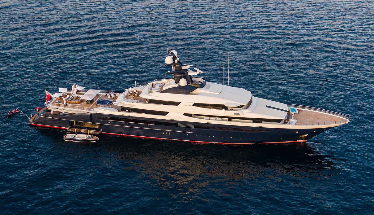 Draak yacht, Oceanco