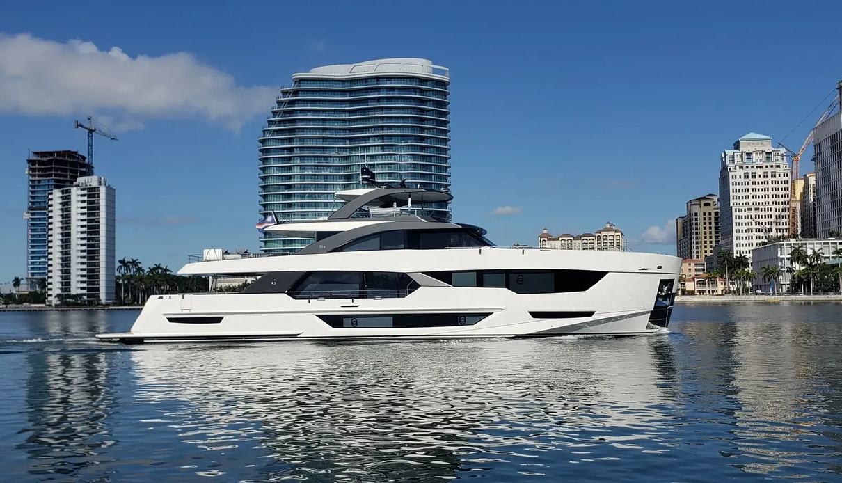 Serenity Now yacht, Ocean Alexander