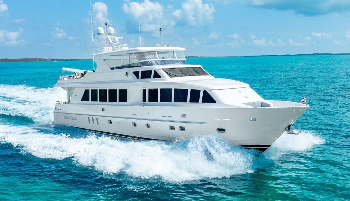 Done Deal yacht, Hargrave Custom Yachts