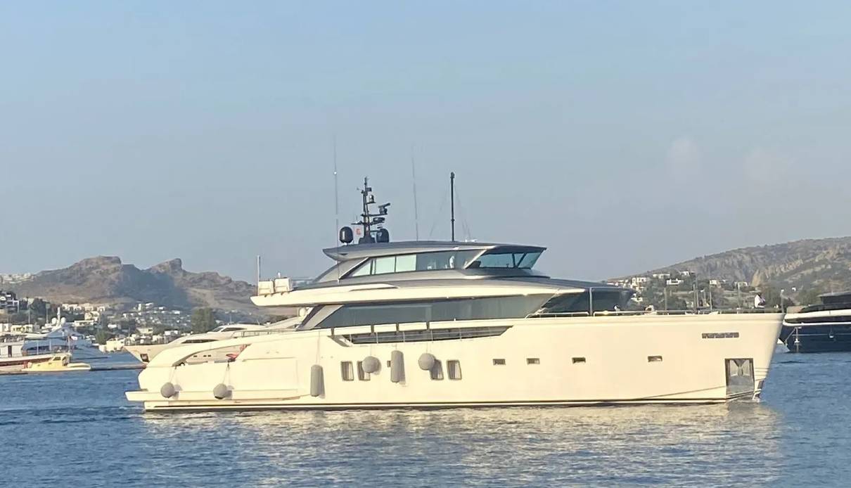 La Luna yacht, Sanlorenzo