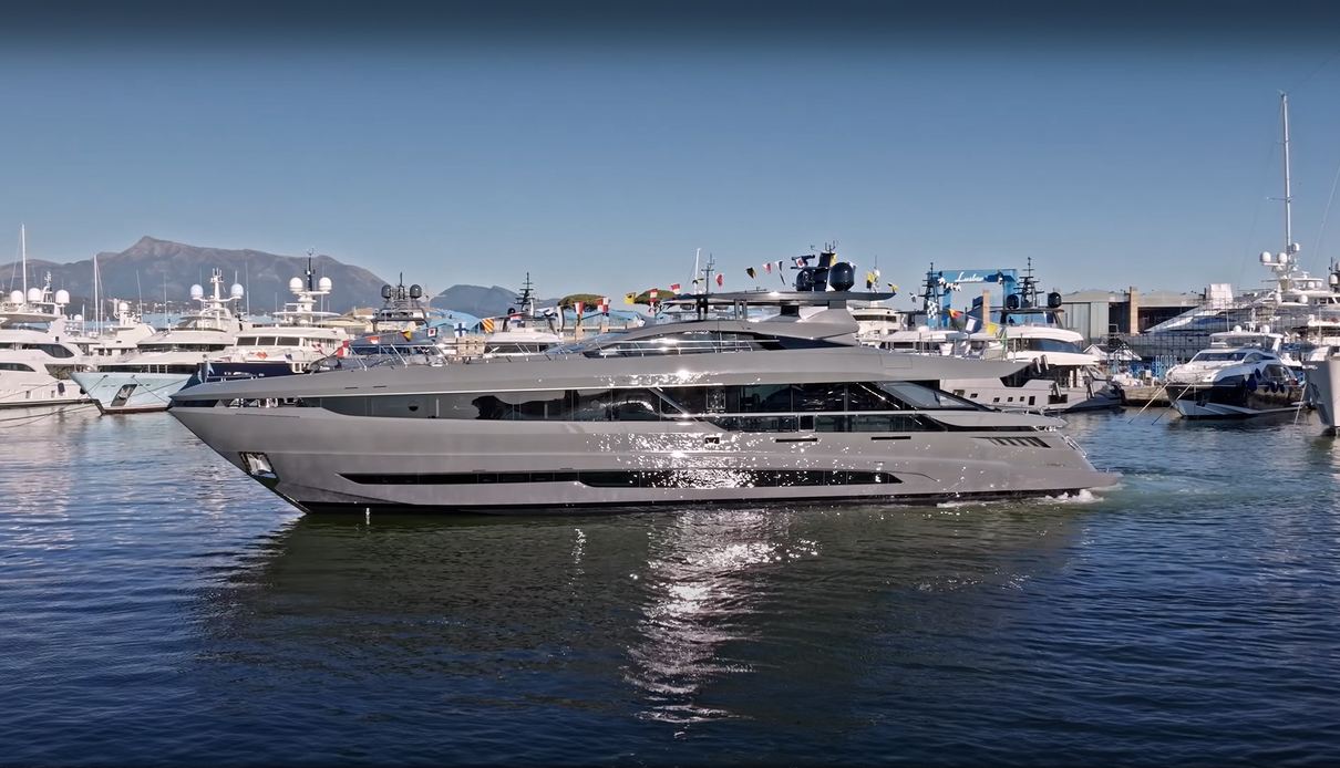 Unleash the Lion yacht, Mangusta