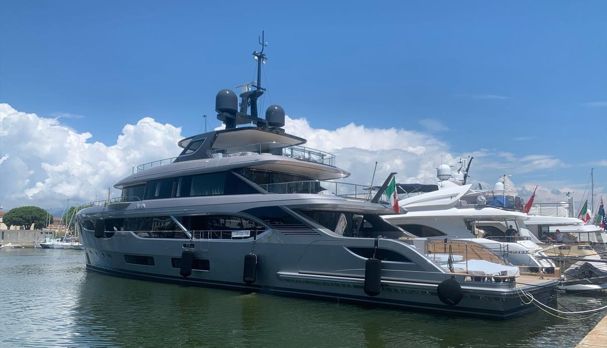 Mia 2 yacht, Benetti