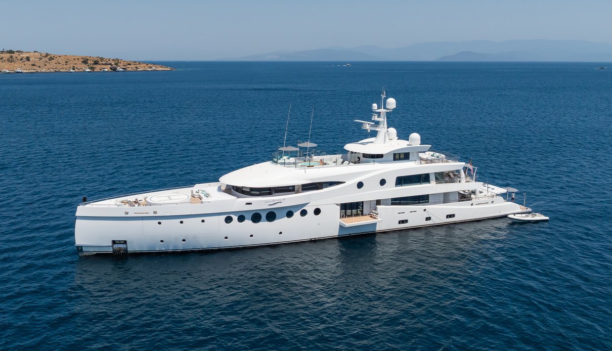 Serenity & Unity yacht, Amels