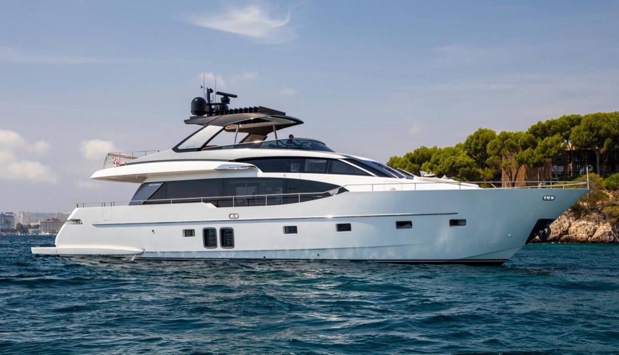 Regine Of Cannes yacht, Sanlorenzo