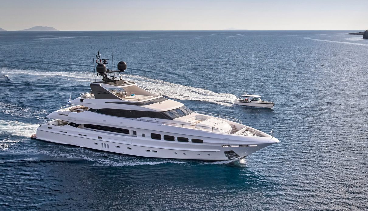 Maestro yacht, Mondo Marine