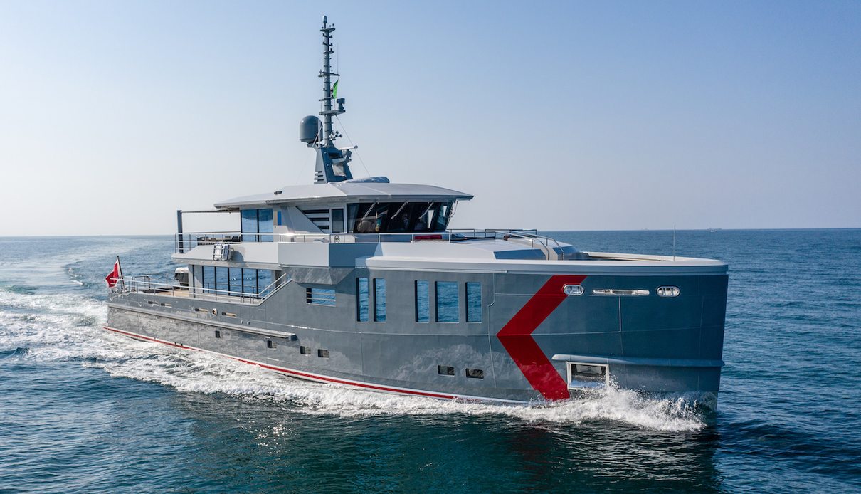 Atom yacht, C.P.N Srl