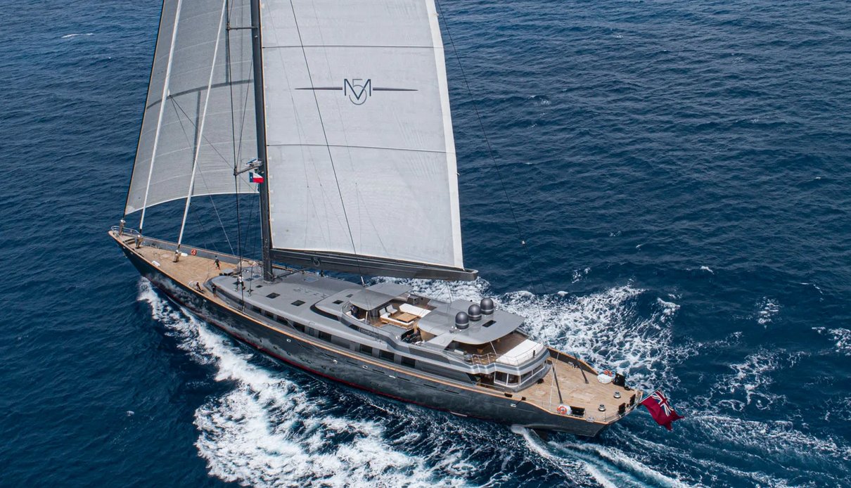 M5 yacht, Vosper Thornycroft