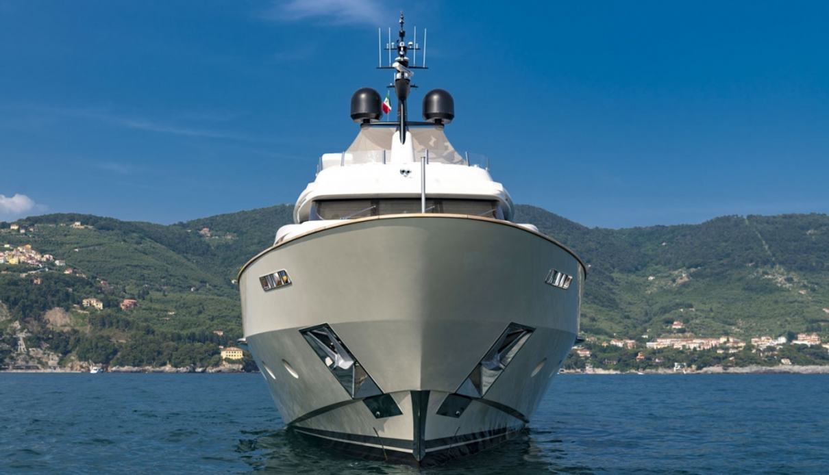 Anything Goes V yacht, Sanlorenzo