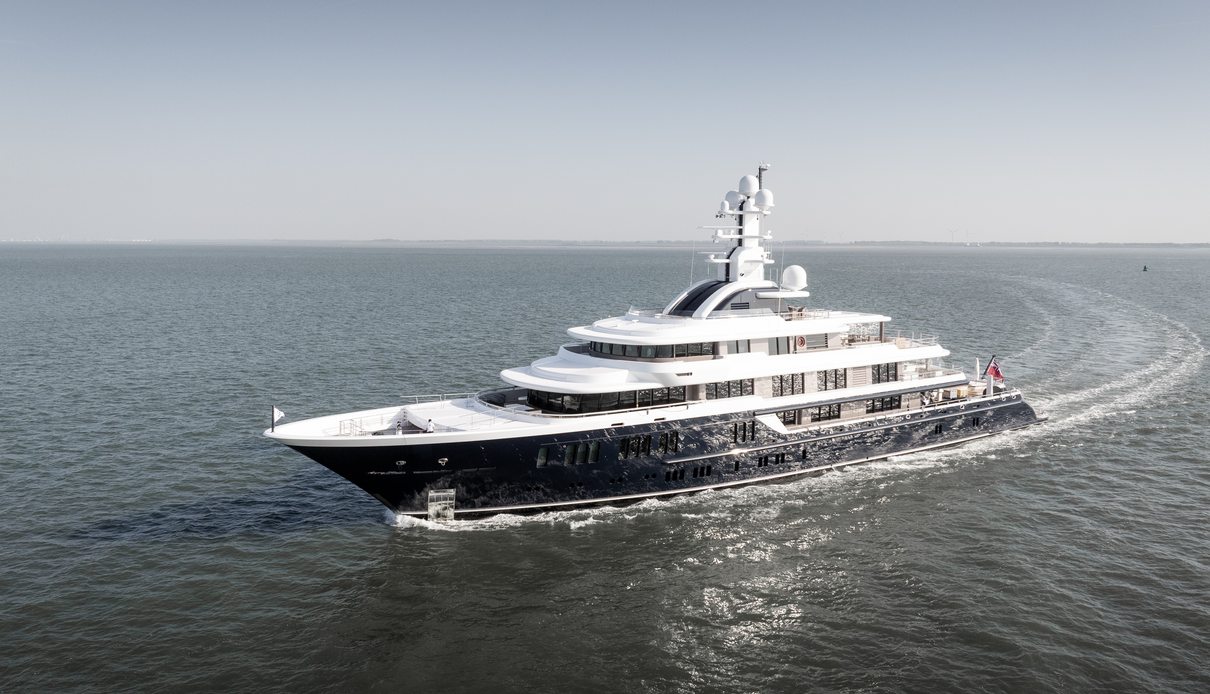 Moonstone yacht, Delta Marine