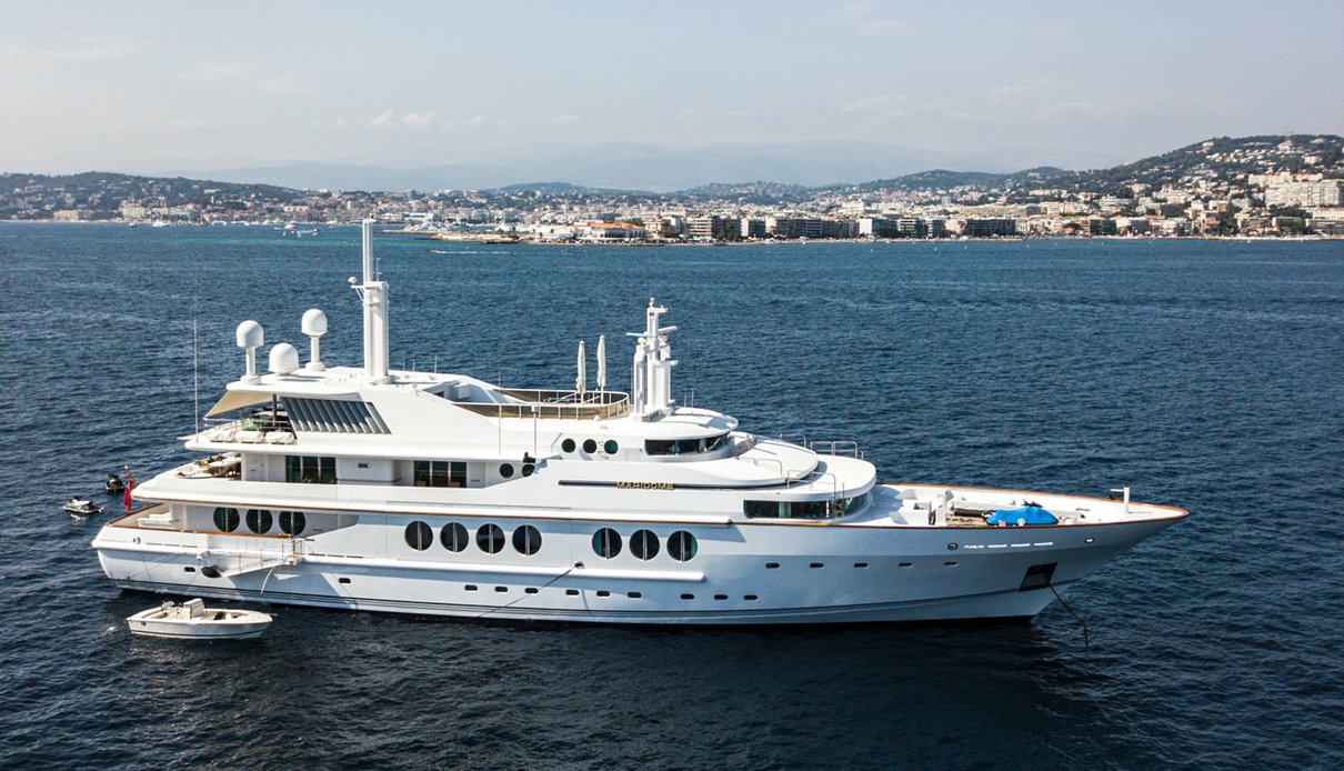 Maridome yacht, Brooke Marine