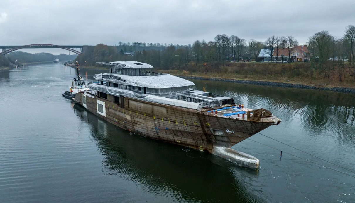 Abeking 6516 yacht, Abeking & Rasmussen