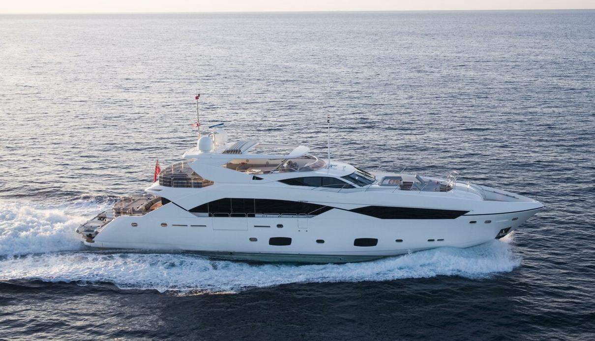 Makani II yacht, Sunseeker