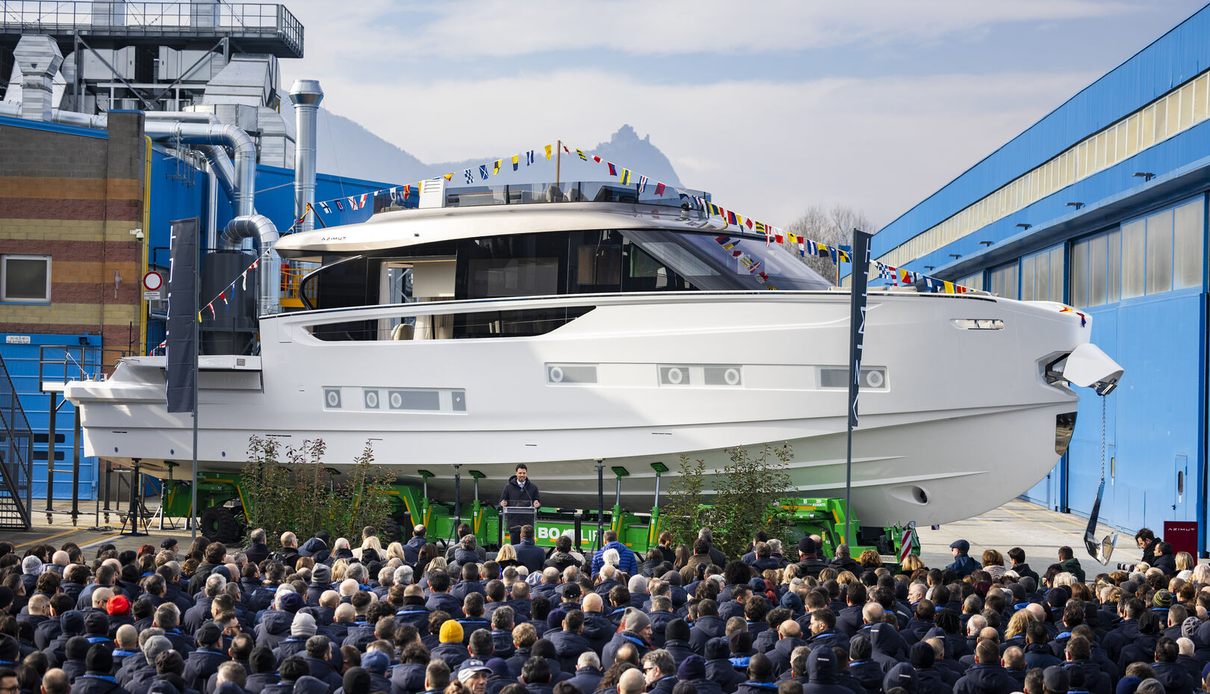 Aeterna yacht, Azimut