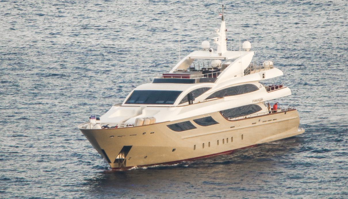 Panakeia yacht, Astondoa