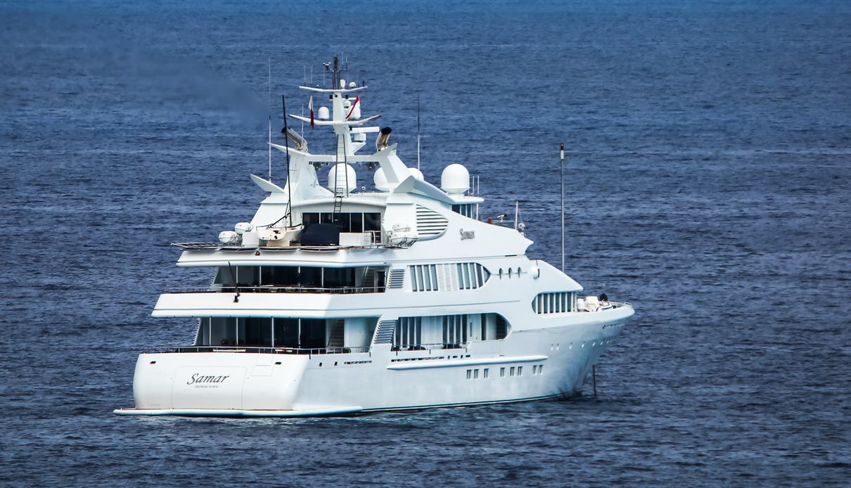 Samar yacht, Devonport Yachts