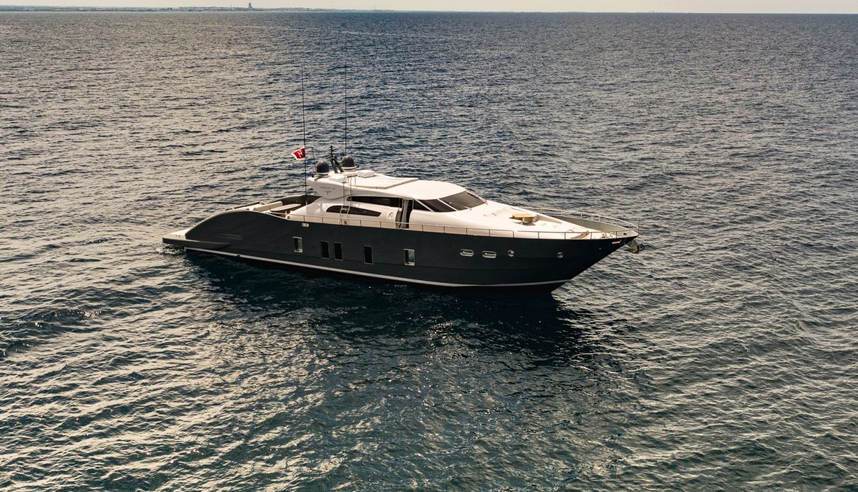 Vevekos yacht, Tecnomar