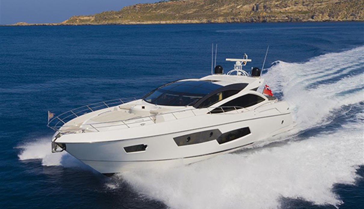 Skyfall yacht, Sunseeker