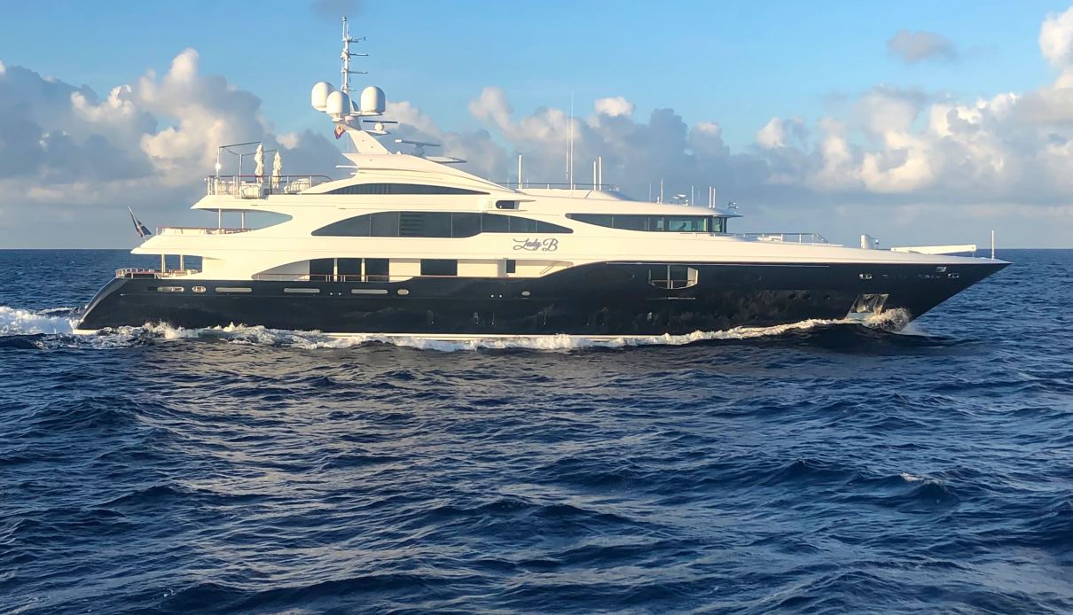 Lady B yacht, Benetti