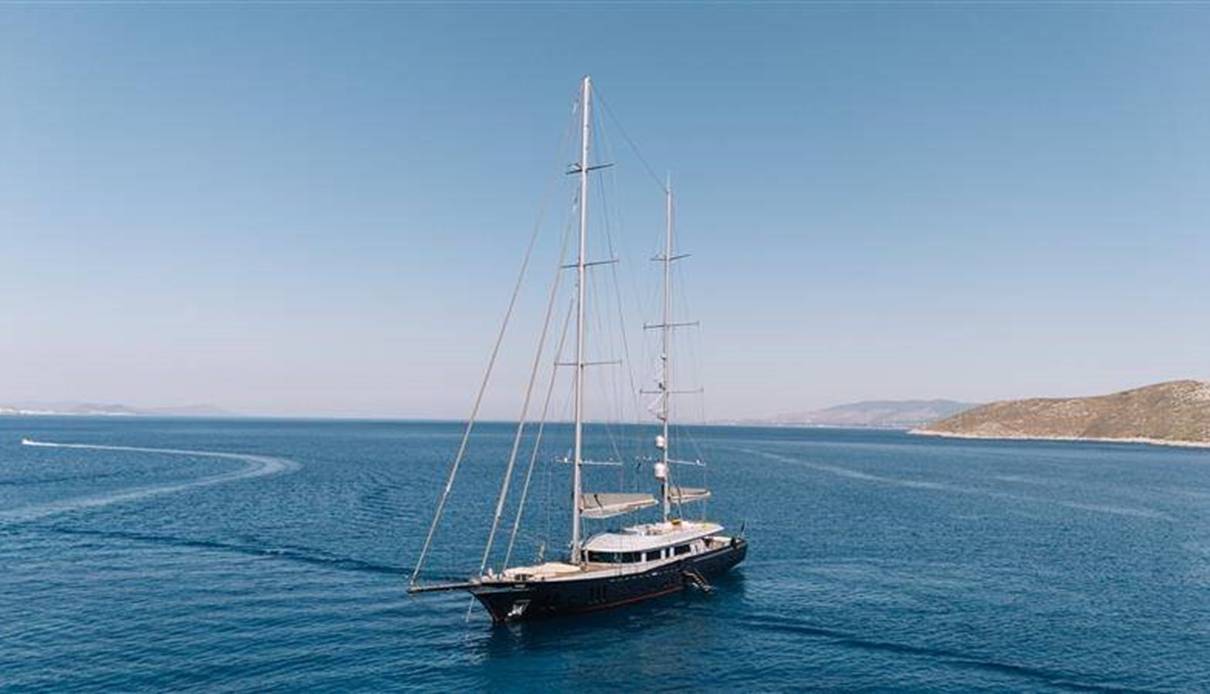 Atlantis Pearl yacht, Royal Craft