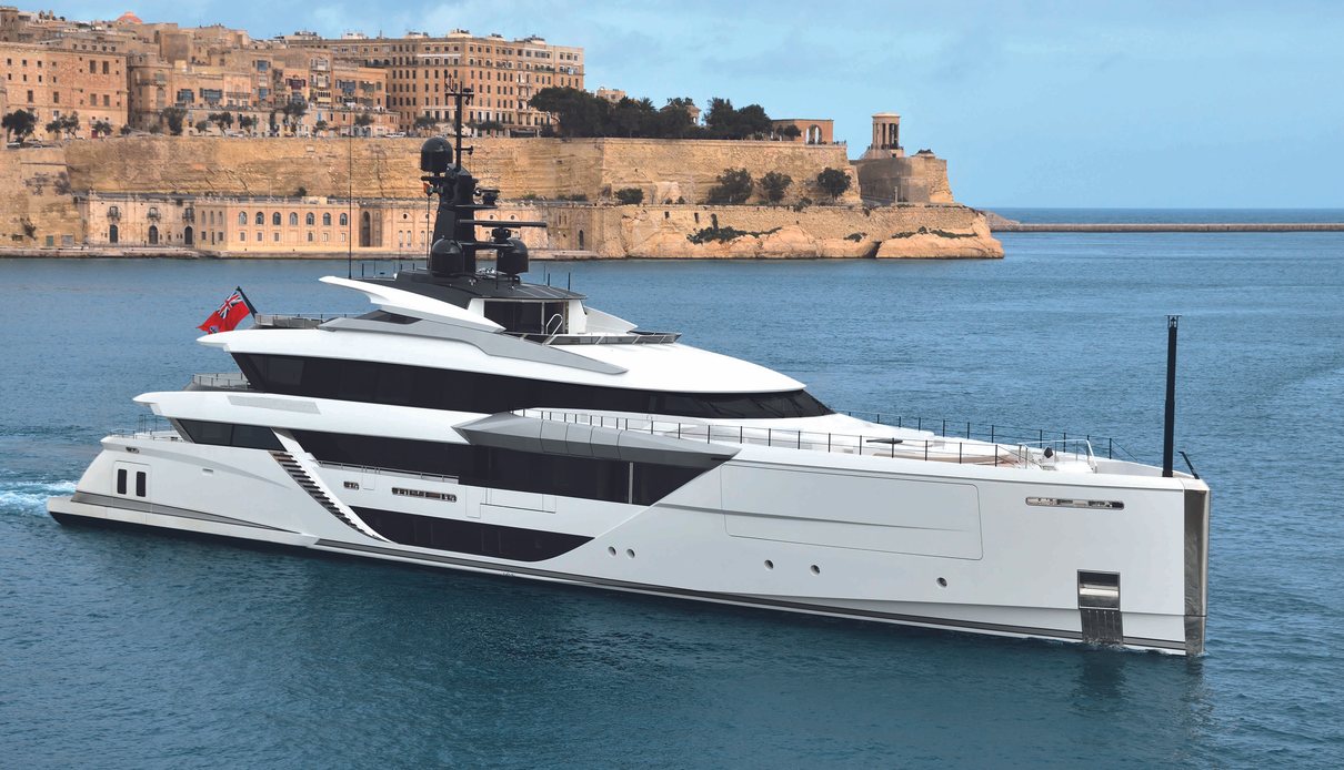 Comfortably Numb yacht, CRN Yachts