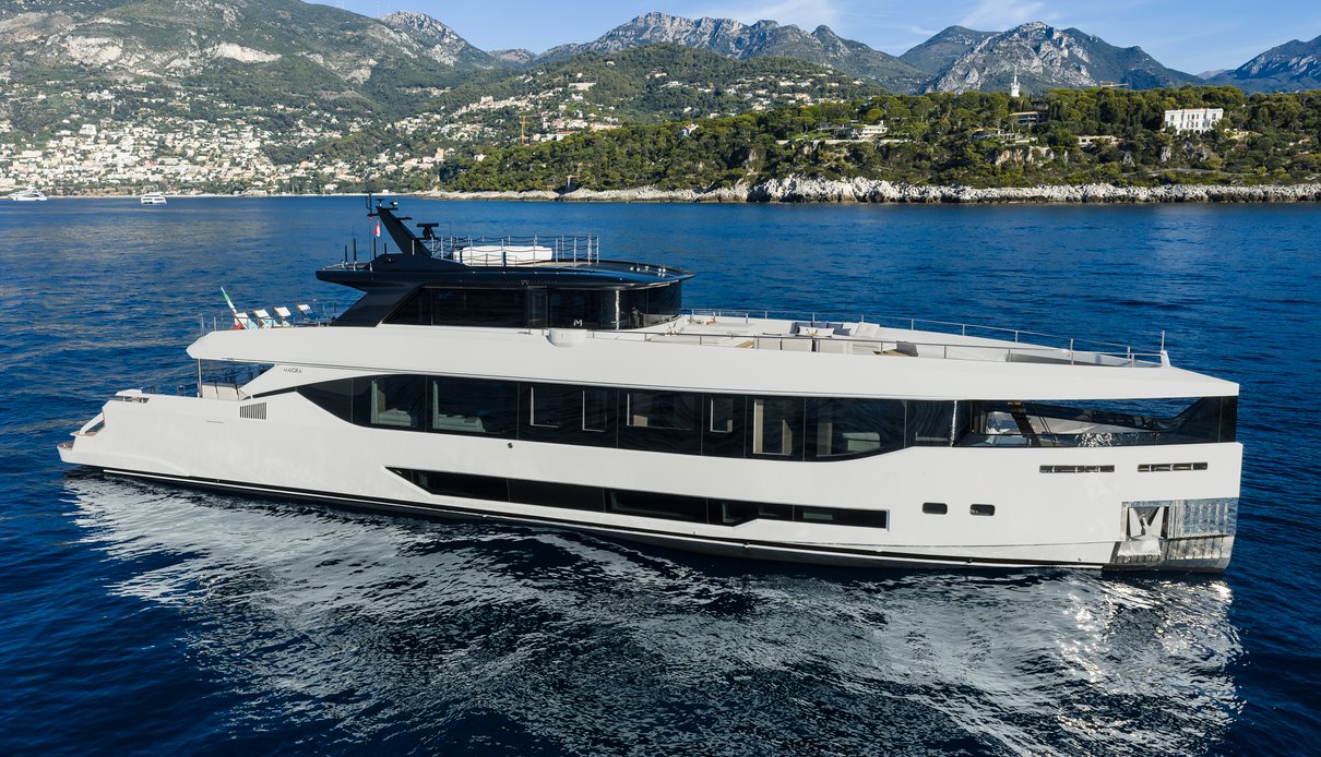 Angiola yacht, Maiora