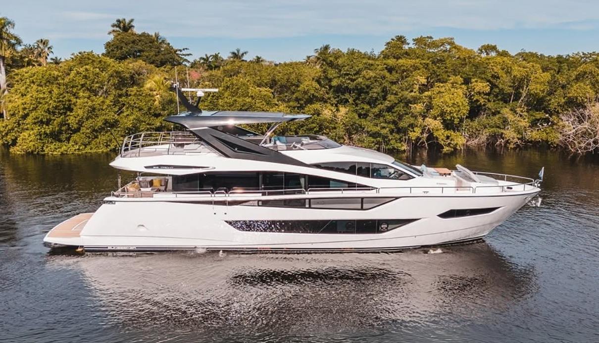 Hideout yacht, Sunseeker