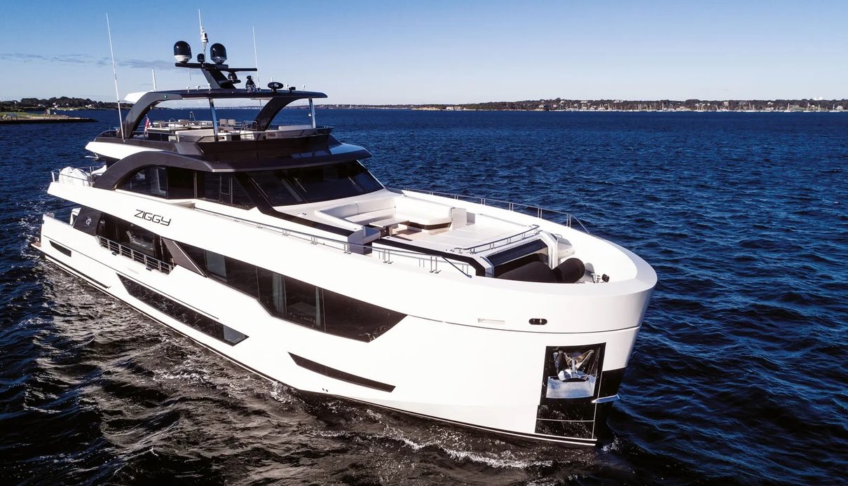 Ziggy yacht, Ocean Alexander