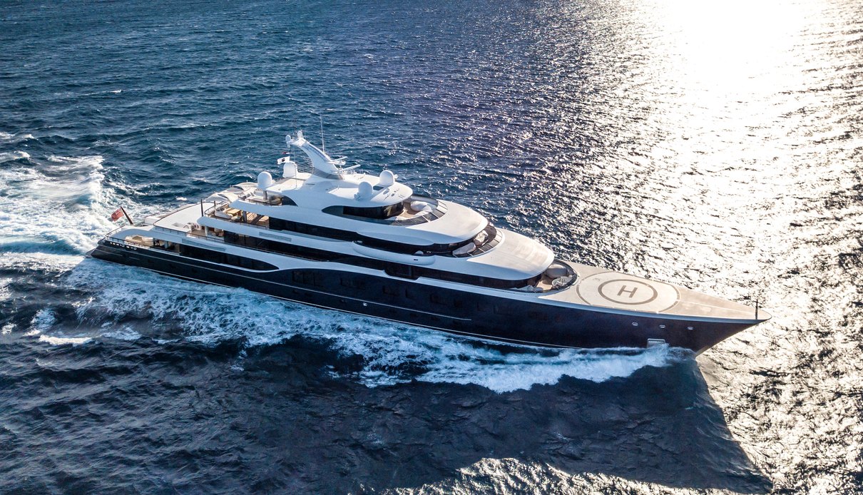 Symphony yacht, Feadship