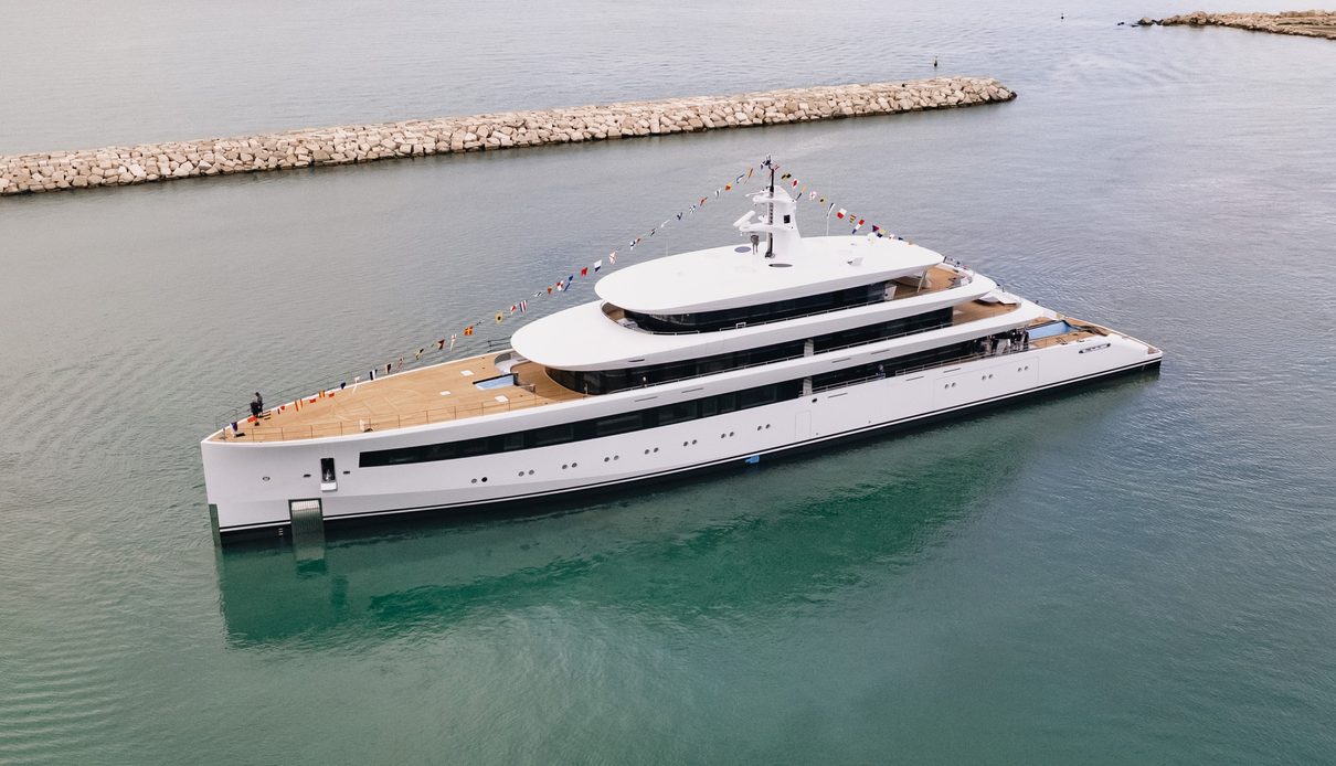 Belita yacht, ISA Yachts