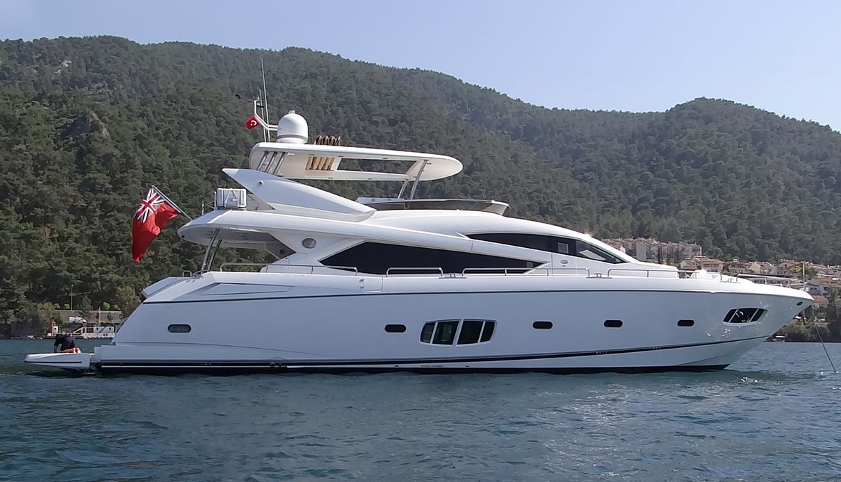 Alafia yacht, Sunseeker