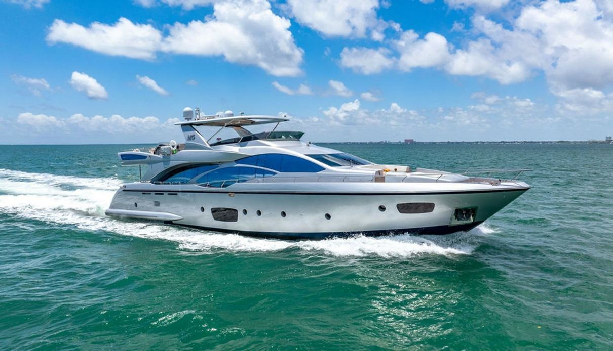 Beautiful M yacht, Azimut