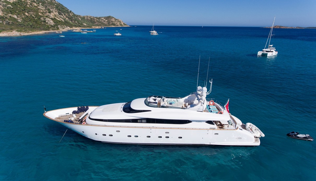Amaya yacht, Maiora