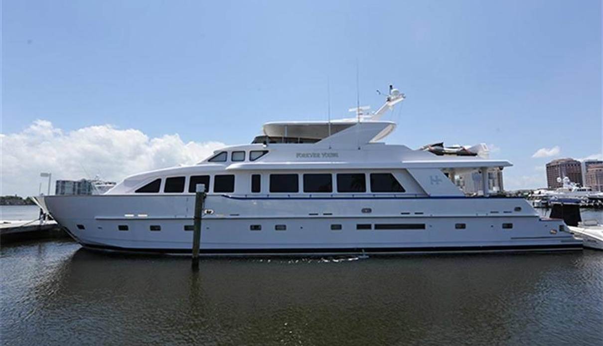Faith yacht, Hargrave Custom Yachts