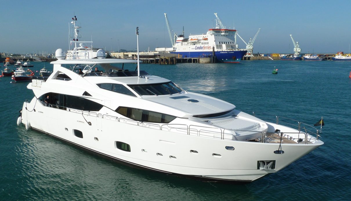 Final Cut yacht, Sunseeker