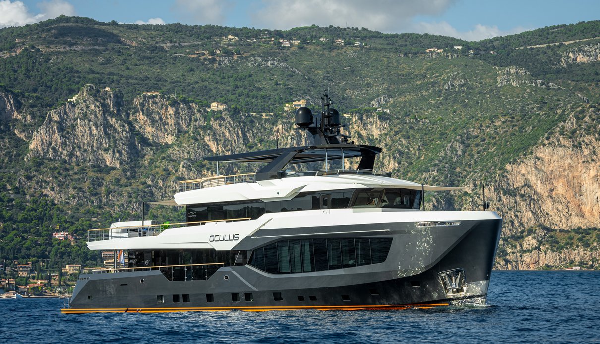 Oculus yacht, Numarine