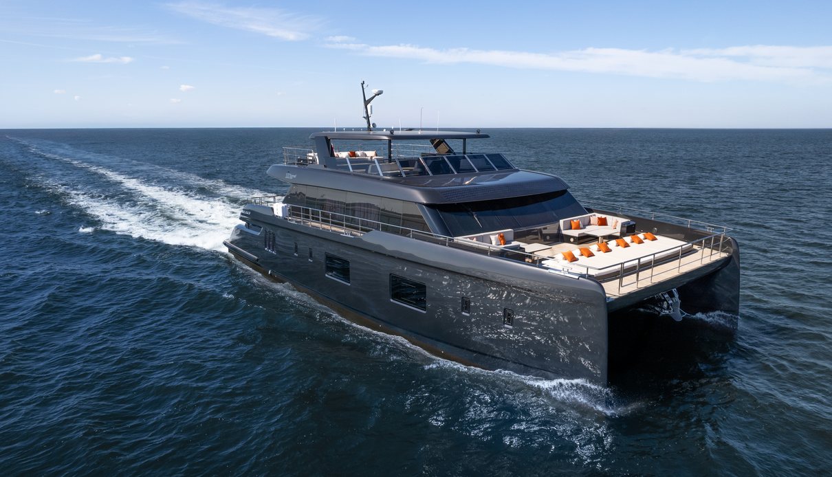 Double Happines yacht, Sunreef Yachts