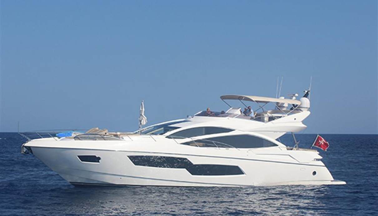 Yinwa yacht, Sunseeker