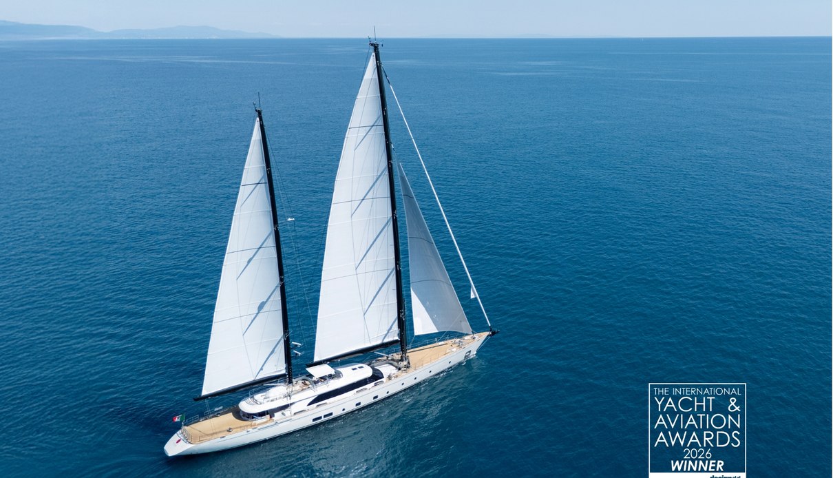 Katana yacht, Perini Navi