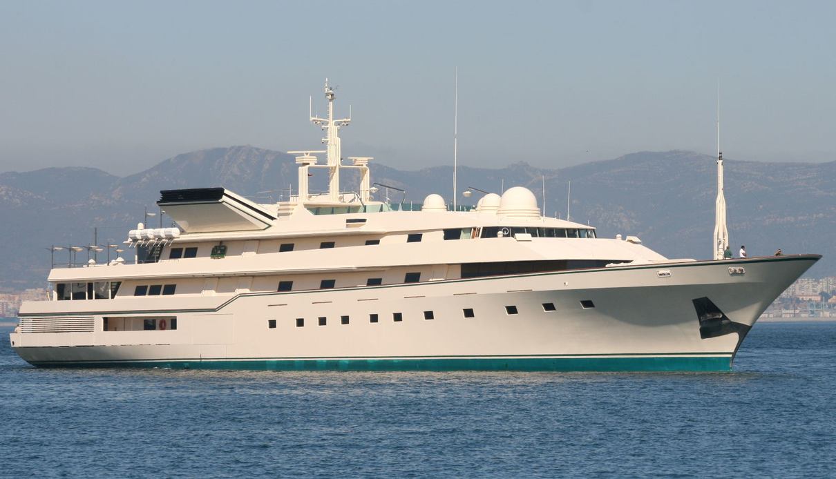 Kingdom 5KR yacht, Benetti