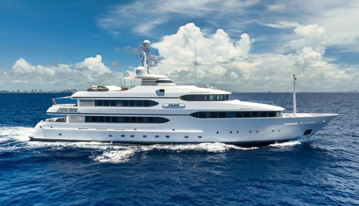 Amanti yacht, Feadship