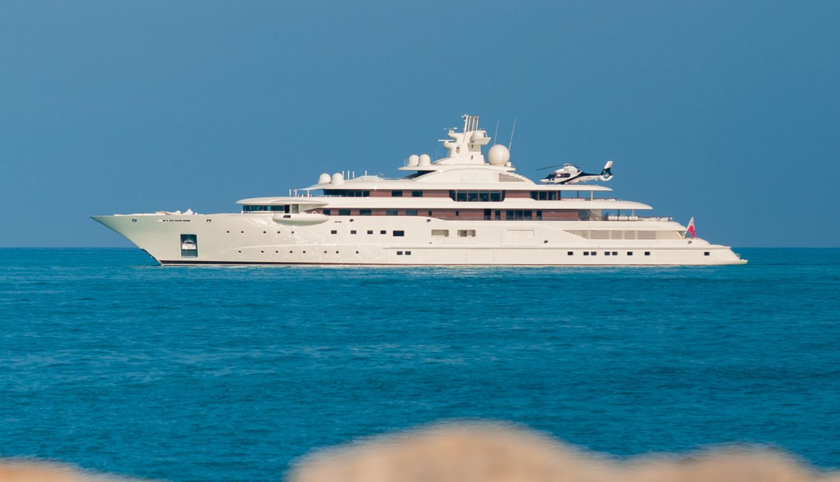 Al Raya yacht, Lurssen